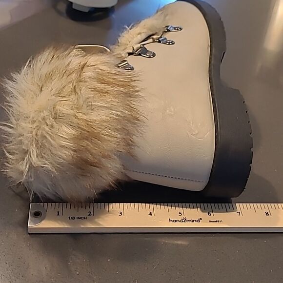 Wanted Stratton Cream Faux Fur Lined Boots - Picture 7 of 11